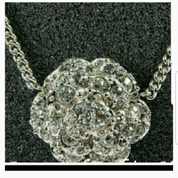 CHANEL Swarovski CC Necklace.. Authentic. - Picture 7 of 8